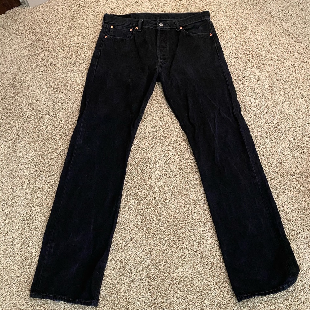 Black Levi’s jeans